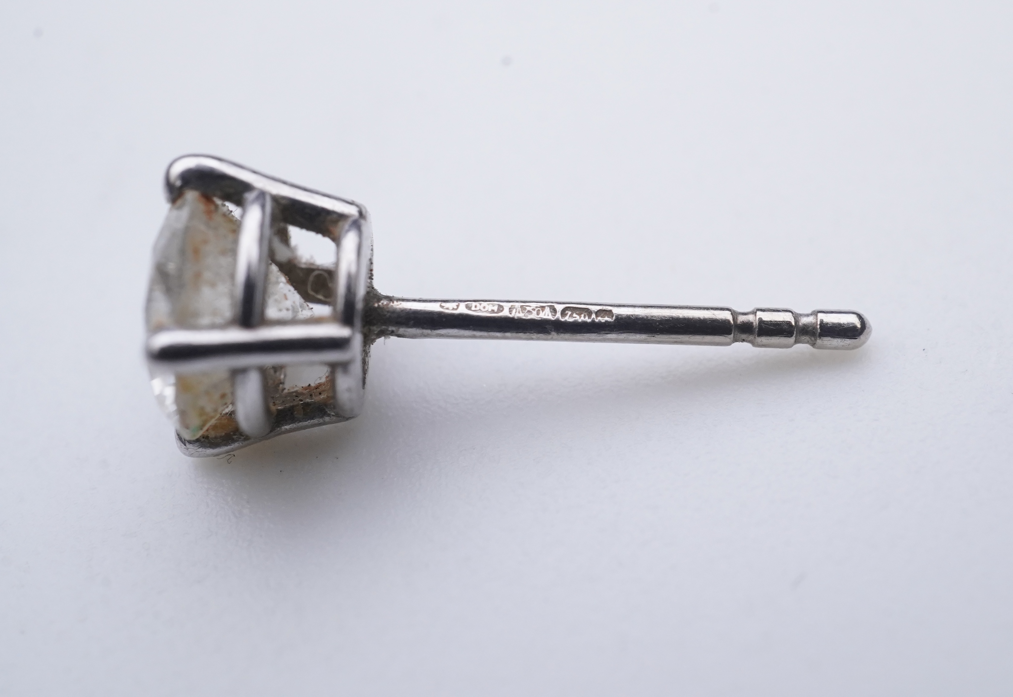 A diamond stud earring